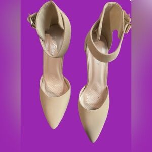 High Heel Pump Shoe: Closed Toe - Beige